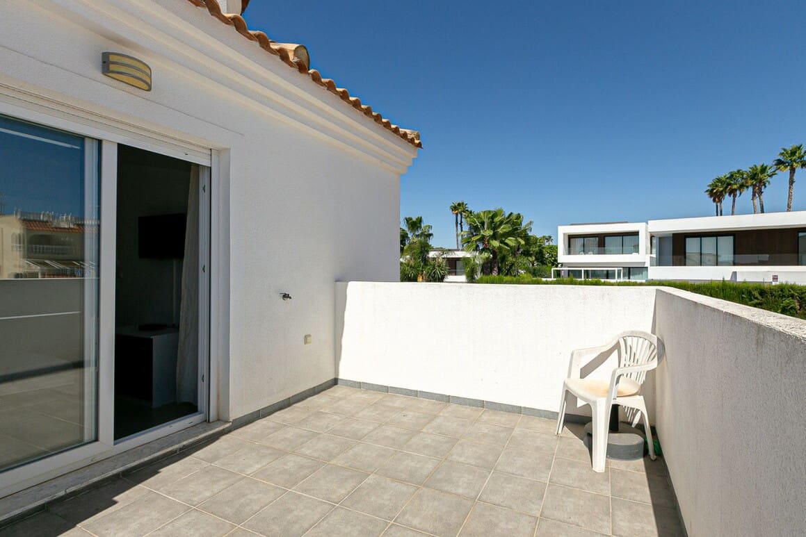 4 soveværelse Villa til salg i San Fulgencio med swimmingpool - € 376.900 (Ref: 10172554)