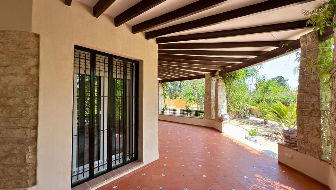 6 slaapkamer Villa te koop in Alicante stad met zwembad garage - € 1.300.000 (Ref: 10172556)