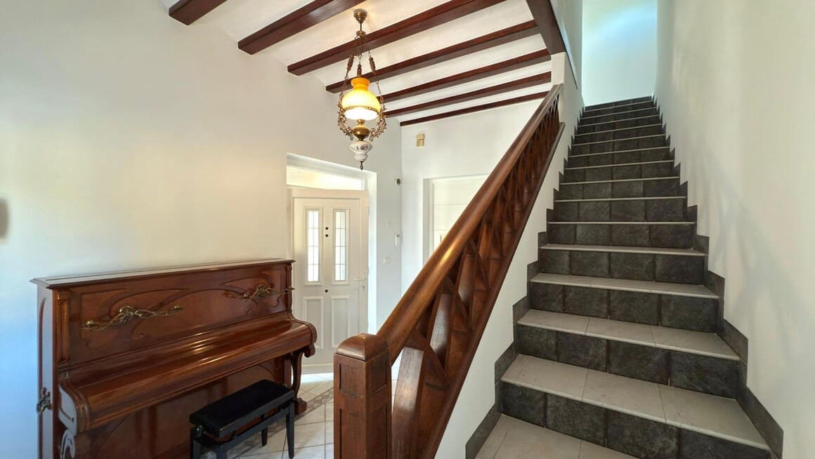 6 slaapkamer Villa te koop in Alicante stad met zwembad garage - € 1.300.000 (Ref: 10172556)