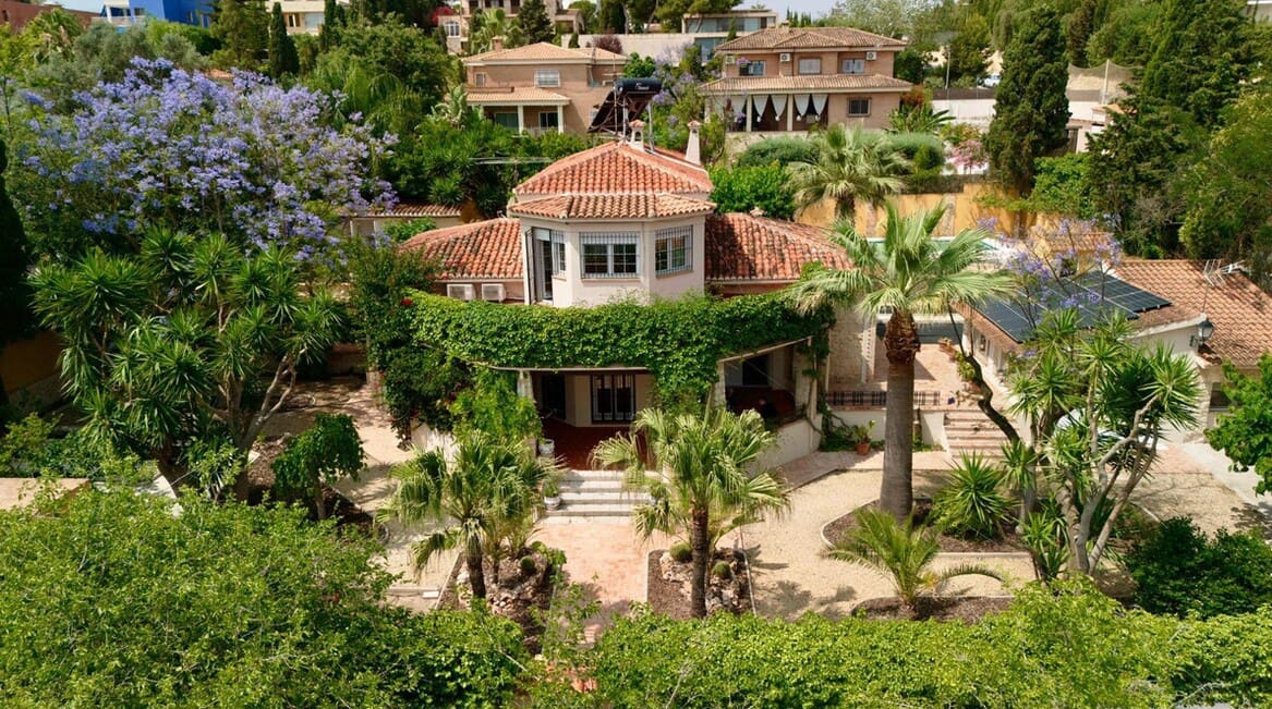 6 slaapkamer Villa te koop in Alicante stad met zwembad garage - € 1.300.000 (Ref: 10172556)