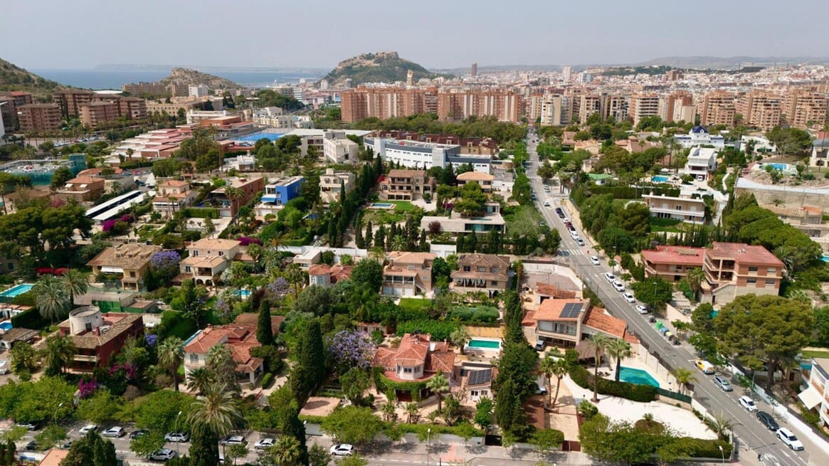 6 slaapkamer Villa te koop in Alicante stad met zwembad garage - € 1.300.000 (Ref: 10172556)