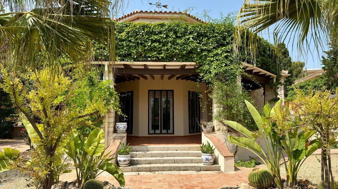 6 slaapkamer Villa te koop in Alicante stad met zwembad garage - € 1.300.000 (Ref: 10172556)