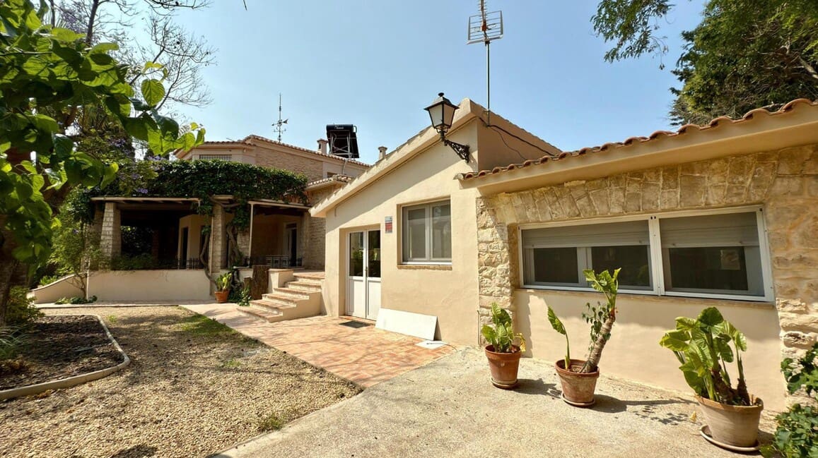 6 slaapkamer Villa te koop in Alicante stad met zwembad garage - € 1.300.000 (Ref: 10172556)