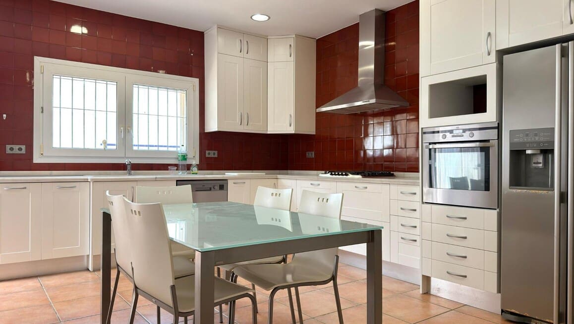 6 slaapkamer Villa te koop in Alicante stad met zwembad garage - € 1.300.000 (Ref: 10172556)