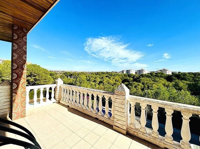 10 soveværelse Villa til salg i Dehesa de Campoamor, Orihuela med swimmingpool garage - € 1.100.000 (Ref: 10172557)