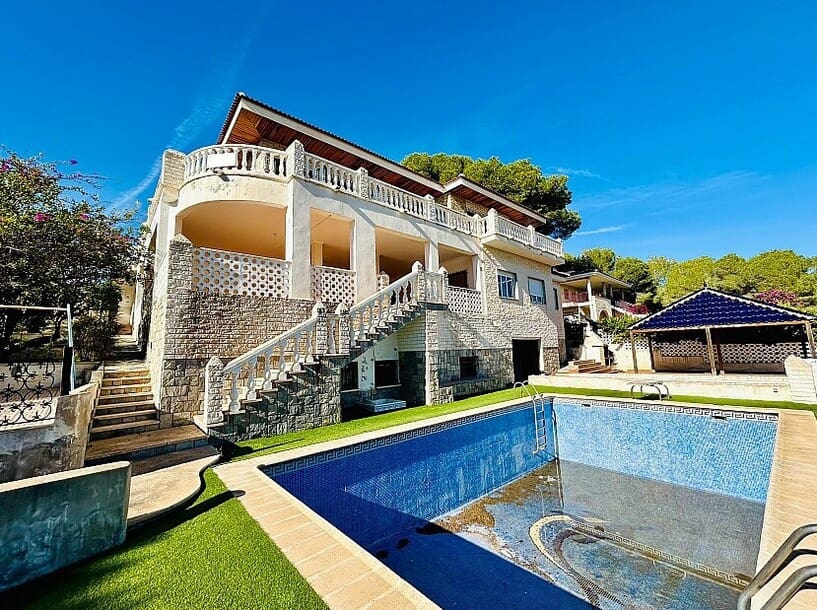 10 soveværelse Villa til salg i Campoamor med swimmingpool garage - € 1.100.000 (Ref: 10172557)