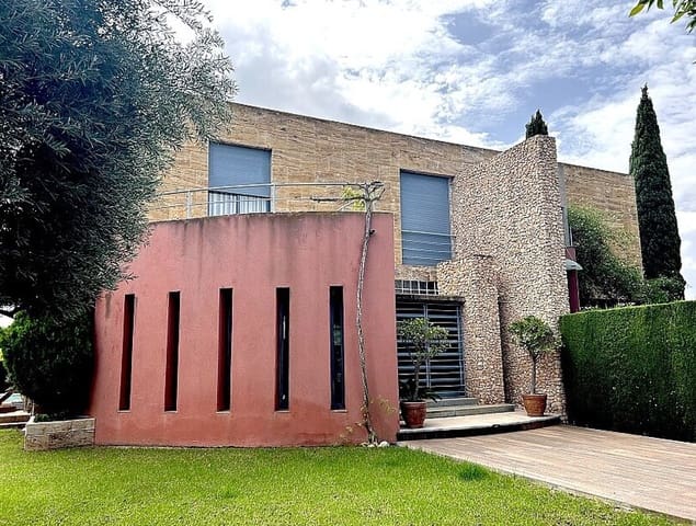 4 soverom Villa til salgs i Dehesa de Campoamor, Orihuela med svømmebasseng garasje - € 1 500 000 (Ref: 10172559)