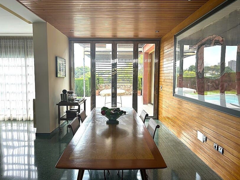 4 soverom Villa til salgs i Campoamor med svømmebasseng garasje - € 1 500 000 (Ref: 10172559)