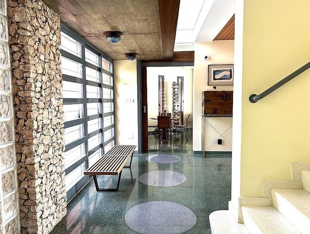 4 soverom Villa til salgs i Dehesa de Campoamor, Orihuela med svømmebasseng garasje - € 1 500 000 (Ref: 10172559)