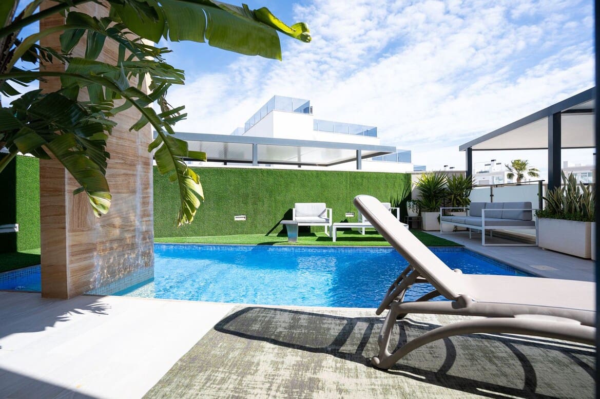 3 Zimmer Villa zu verkaufen in Orihuela Costa mit Pool Garage - 550.000 € (Ref: 10172561)