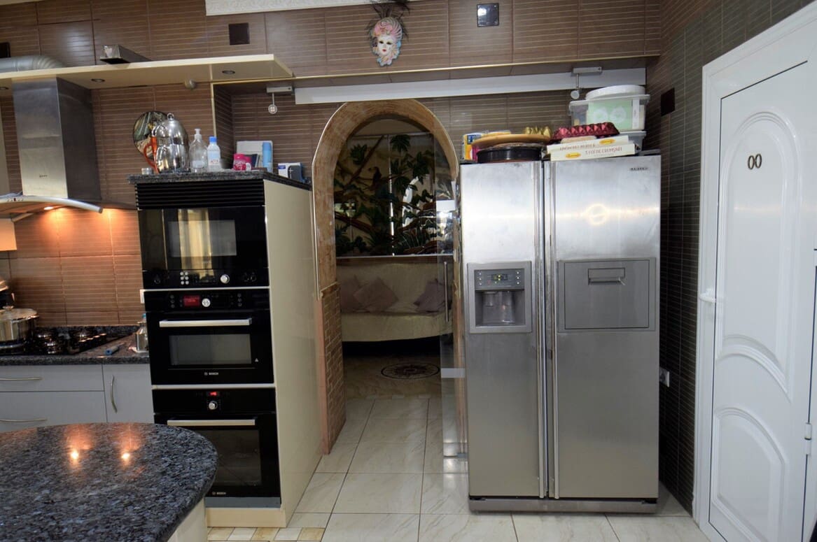 6 camera da letto Villa in vendita in Guardamar del Segura con piscina garage - 900.000 € (Rif: 10172562)