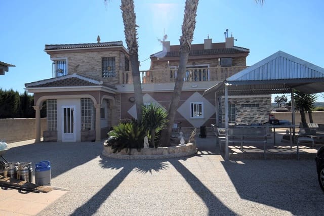 6 camera da letto Villa in vendita in Zona Pueblo, Guardamar del Segura con piscina garage - 900.000 € (Rif: 10172562)
