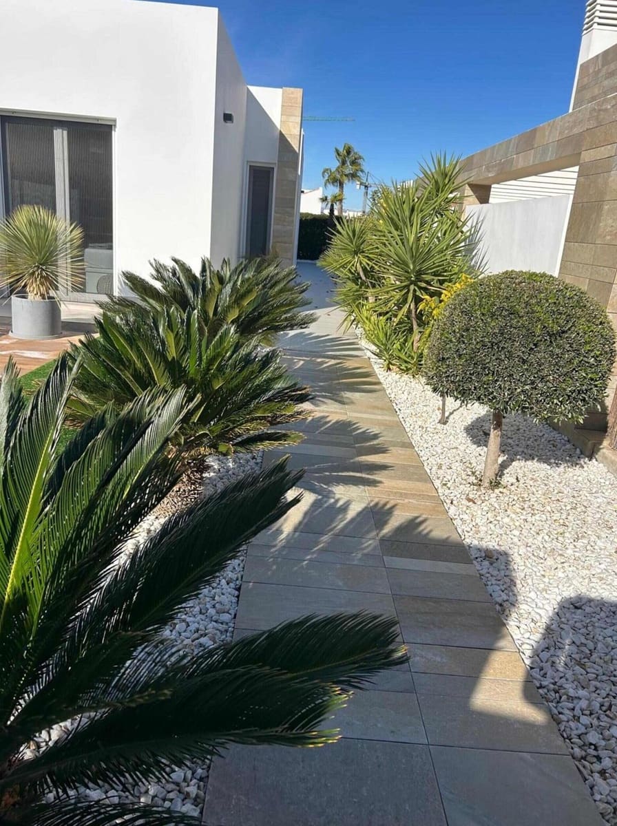 Chalet de 3 habitaciones en Algorfa en venta con piscina - 595.000 € (Ref: 10172564)