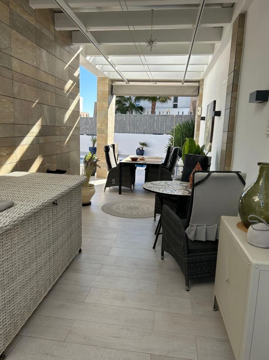 Chalet de 3 habitaciones en Algorfa en venta con piscina - 595.000 € (Ref: 10172564)