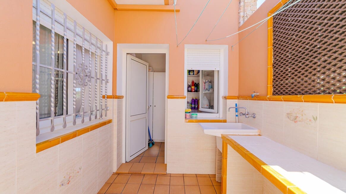 4 soveværelse Villa til salg i Campoamor med swimmingpool garage - € 1.395.000 (Ref: 10172565)