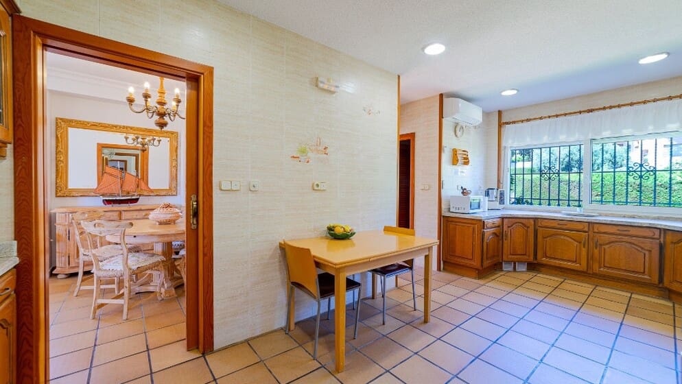 4 soveværelse Villa til salg i Campoamor med swimmingpool garage - € 1.395.000 (Ref: 10172565)