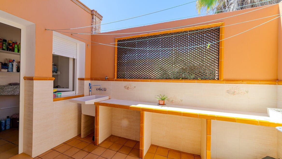 4 soveværelse Villa til salg i Campoamor med swimmingpool garage - € 1.395.000 (Ref: 10172565)