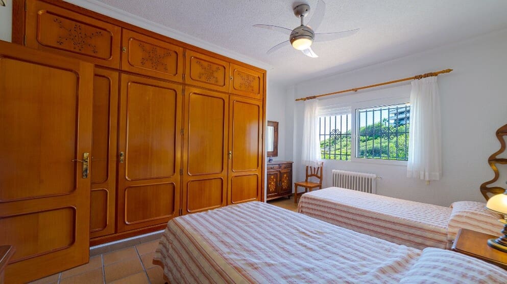 4 soveværelse Villa til salg i Campoamor med swimmingpool garage - € 1.395.000 (Ref: 10172565)