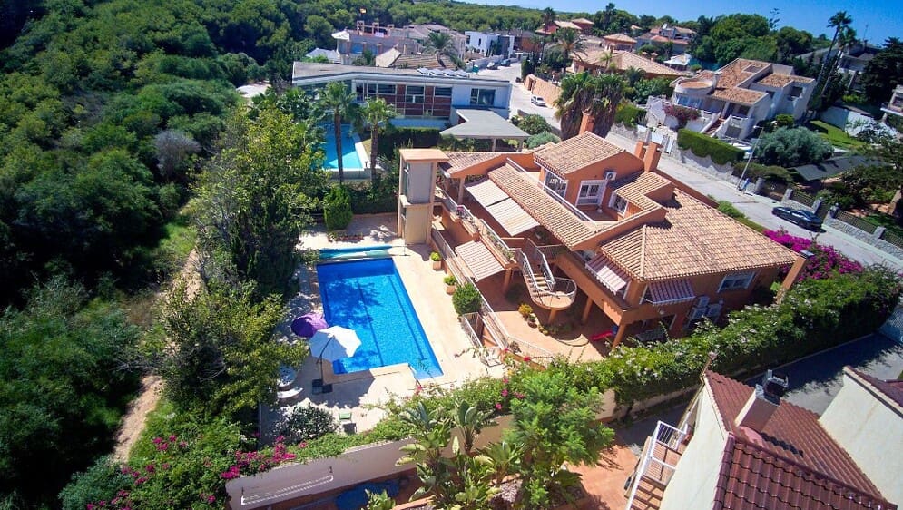 4 soveværelse Villa til salg i Campoamor med swimmingpool garage - € 1.395.000 (Ref: 10172565)