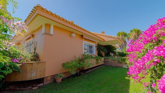4 soveværelse Villa til salg i Dehesa de Campoamor, Orihuela med swimmingpool garage - € 1.395.000 (Ref: 10172565)