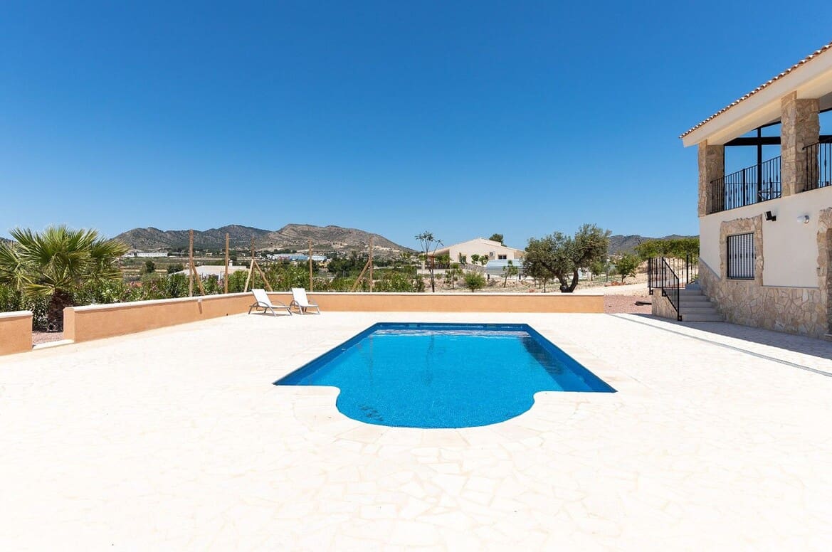 5 soverom Villa til salgs i La Romana med svømmebasseng - € 404 995 (Ref: 10172566)
