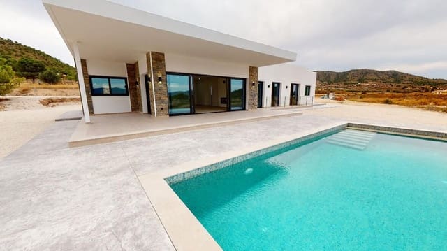 3 soveværelse Villa til salg i La Romana med garage - € 449.995 (Ref: 10172567)