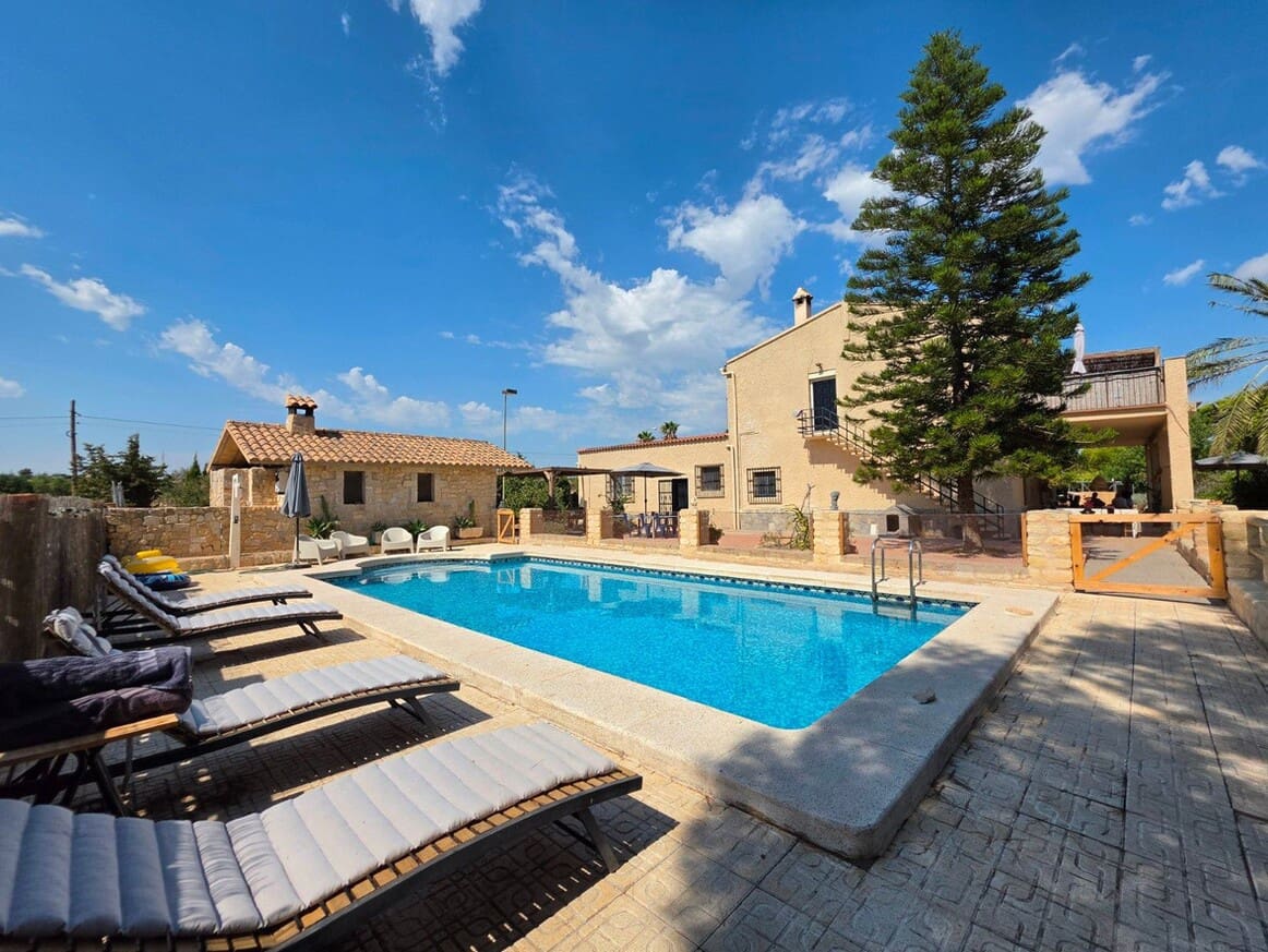 6 soveværelse Finca/Landehus til salg i Elche / Elx med swimmingpool garage - € 850.000 (Ref: 10172568)