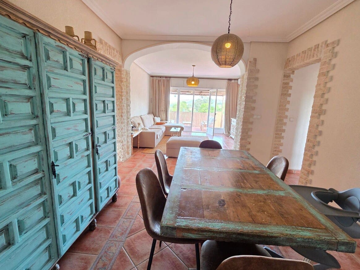 6 soveværelse Finca/Landehus til salg i Elche / Elx med swimmingpool garage - € 850.000 (Ref: 10172568)