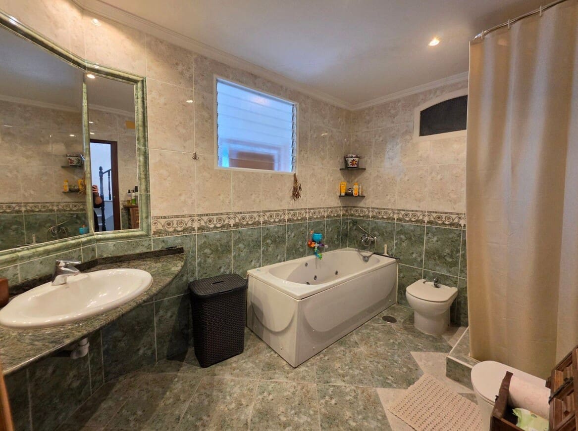 6 soveværelse Finca/Landehus til salg i Elche / Elx med swimmingpool garage - € 850.000 (Ref: 10172568)