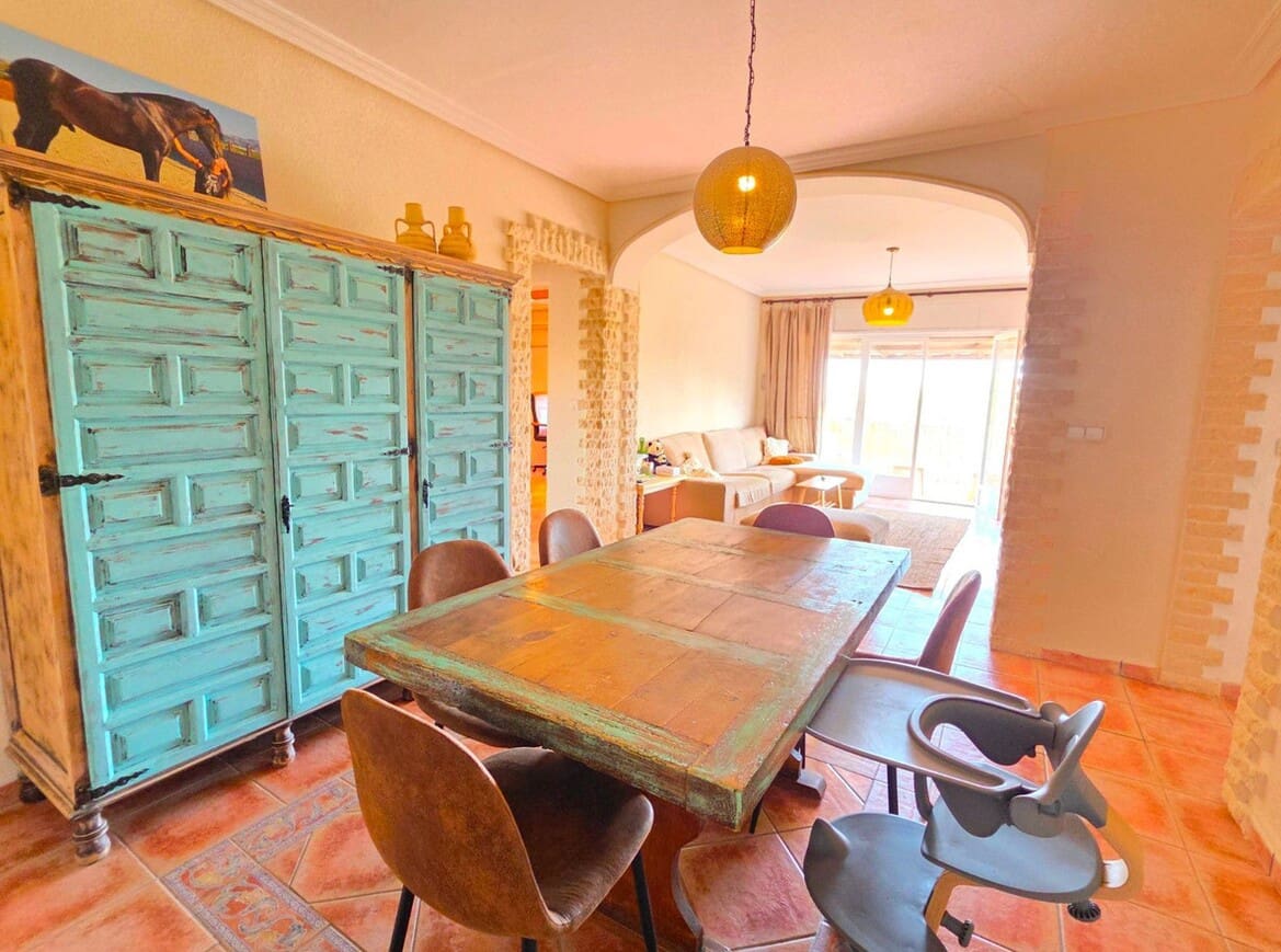 6 soveværelse Finca/Landehus til salg i Elche / Elx med swimmingpool garage - € 850.000 (Ref: 10172568)