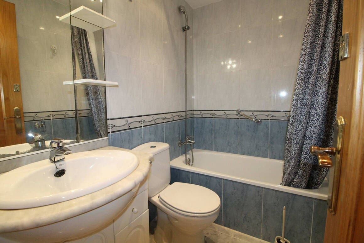 2 sovrum Hus till salu i Santa Pola med pool - 275 000 € (Ref: 10172570)