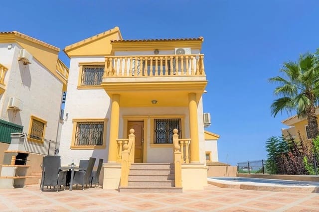 3 soverom Villa til salgs i Alicante by med svømmebasseng - € 390 000 (Ref: 10172571)