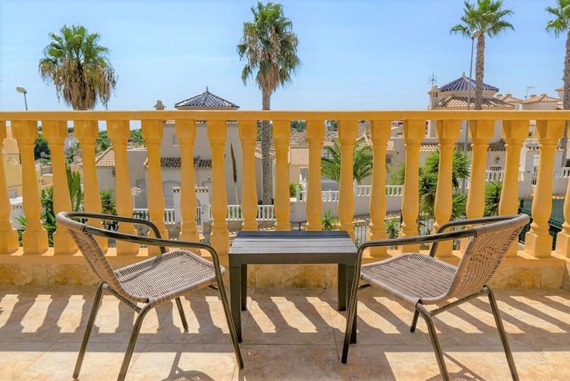 Chalet de 3 habitaciones en Alicante / Alacant ciudad en venta con piscina - 390.000 € (Ref: 10172571)