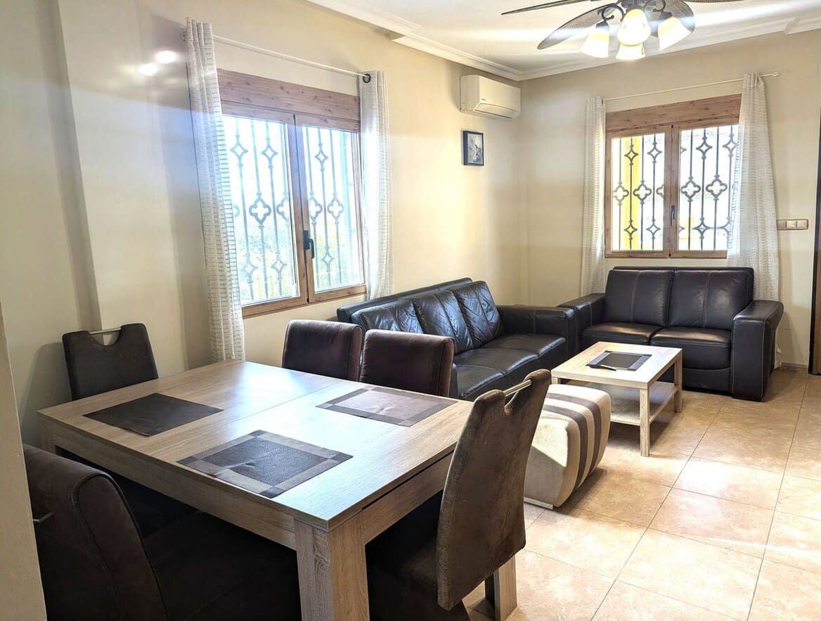 Chalet de 3 habitaciones en Alicante / Alacant ciudad en venta con piscina - 390.000 € (Ref: 10172571)