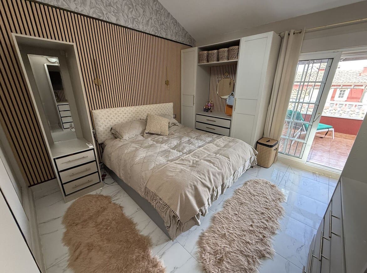 3 soveværelse Villa til salg i Orihuela Costa med swimmingpool garage - € 264.900 (Ref: 10172572)