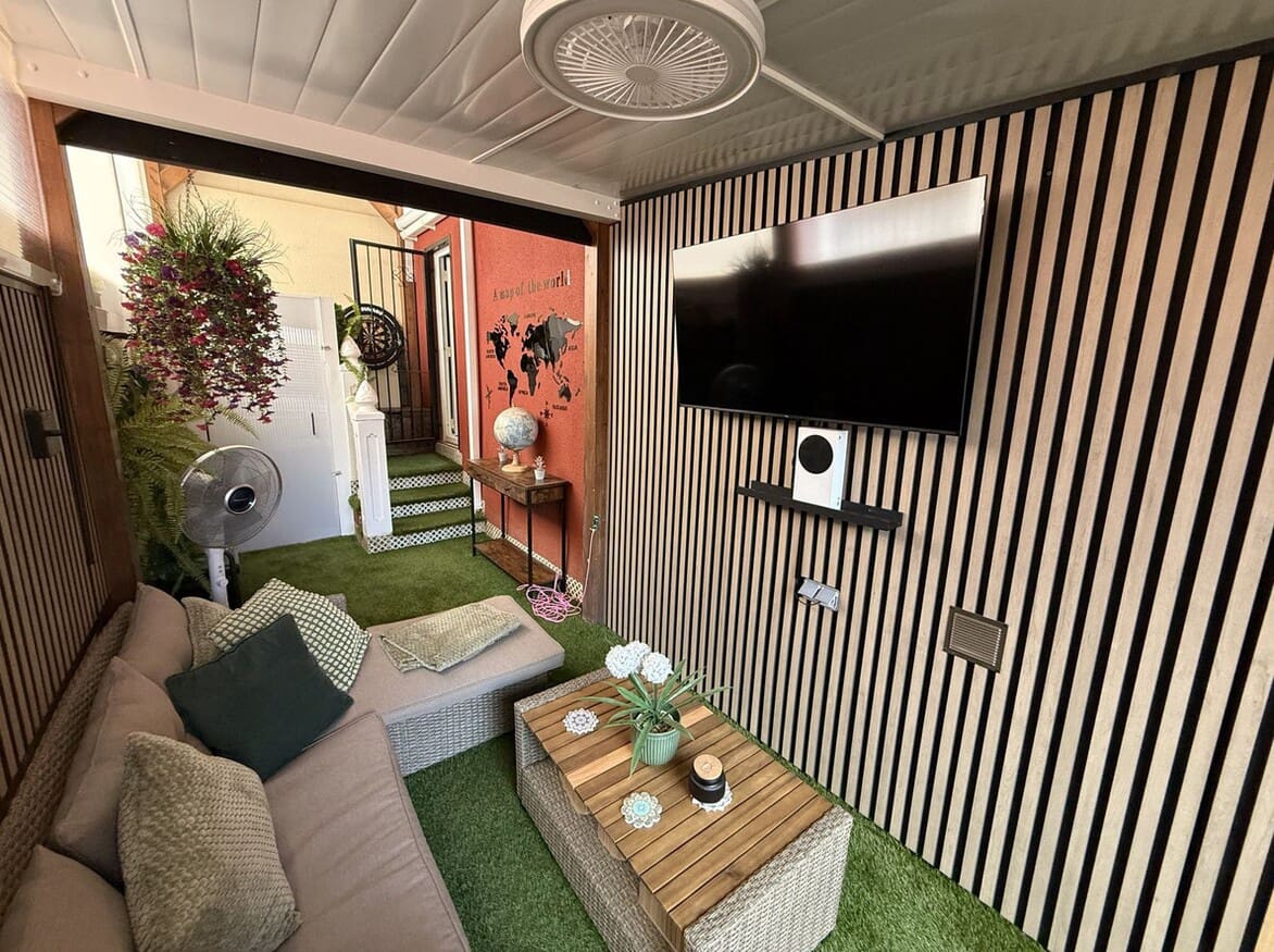 3 soveværelse Villa til salg i Orihuela Costa med swimmingpool garage - € 264.900 (Ref: 10172572)