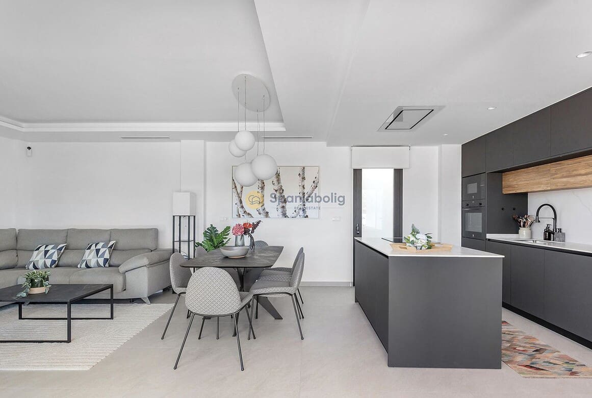 3 soveværelse Villa til salg i Rojales med swimmingpool garage - € 779.000 (Ref: 10172574)