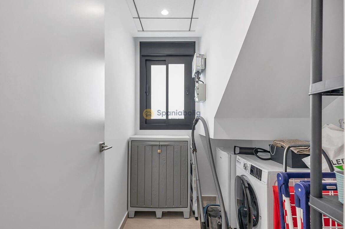 3 soveværelse Villa til salg i Rojales med swimmingpool garage - € 779.000 (Ref: 10172574)