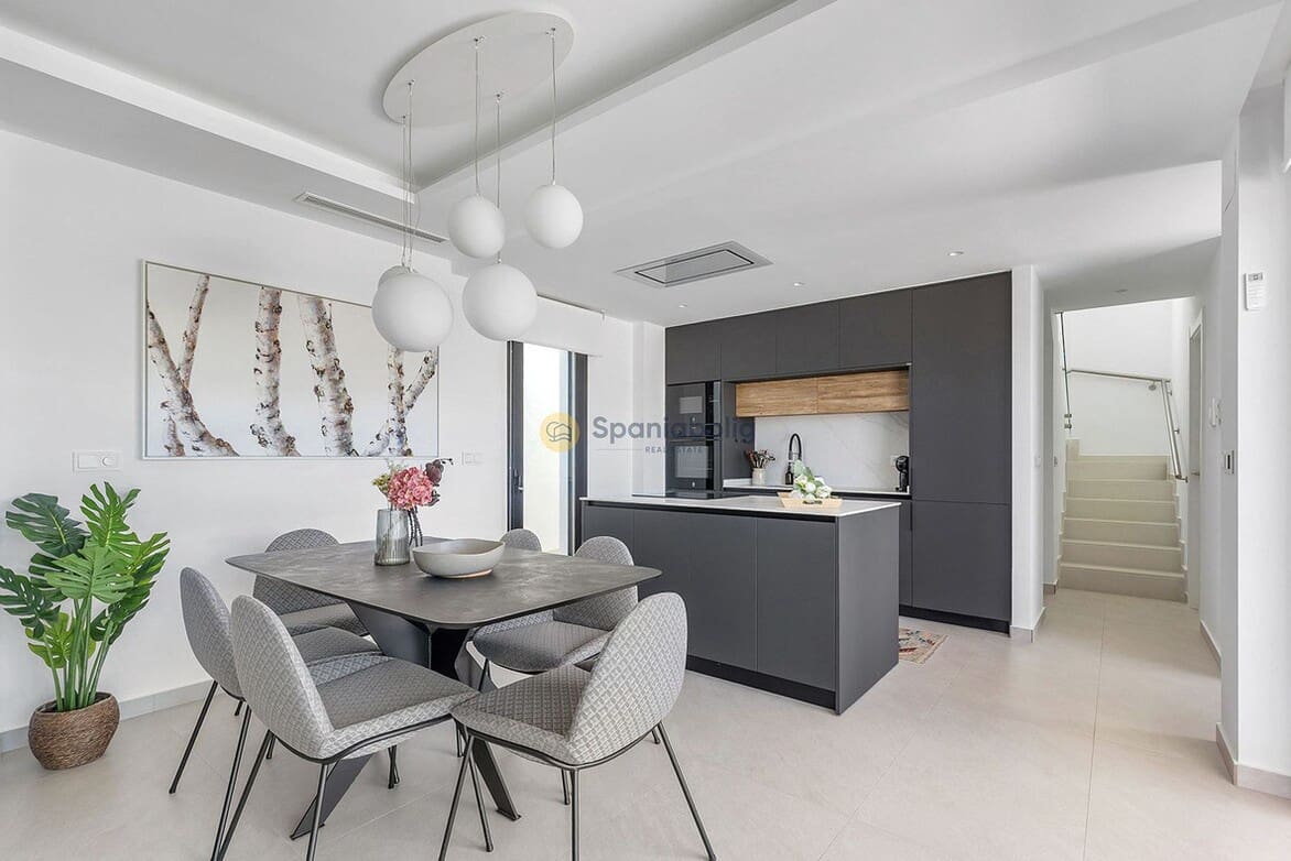 3 soveværelse Villa til salg i Rojales med swimmingpool garage - € 779.000 (Ref: 10172574)