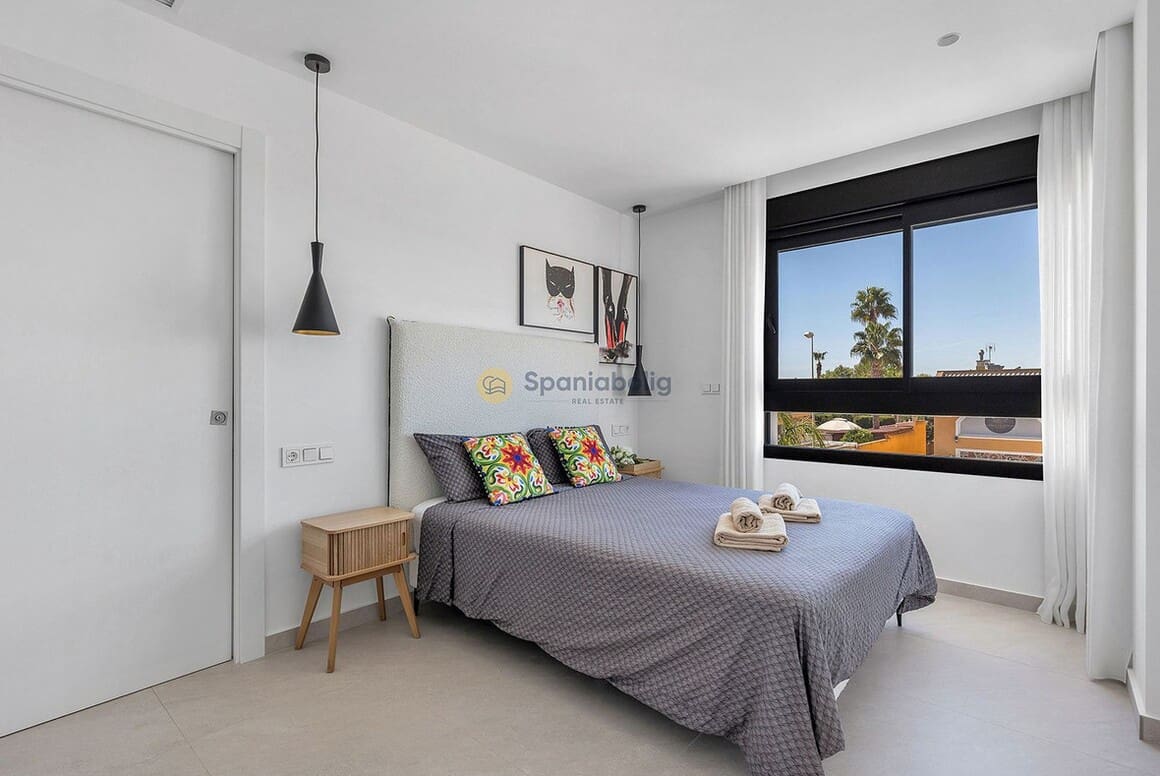 3 soveværelse Villa til salg i Rojales med swimmingpool garage - € 779.000 (Ref: 10172574)