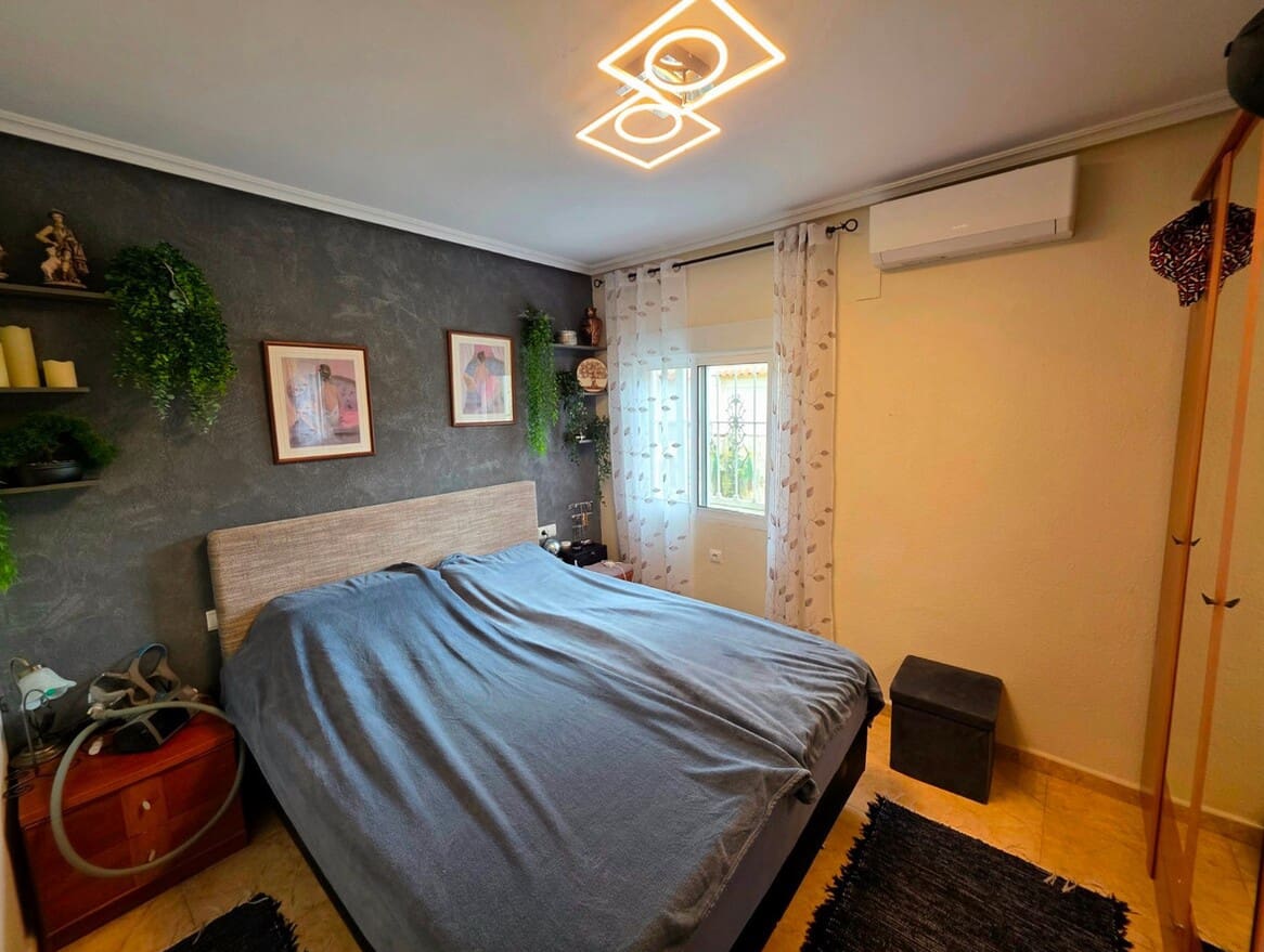 5 soverom Villa til salgs i San Fulgencio med svømmebasseng garasje - € 338 000 (Ref: 10172576)