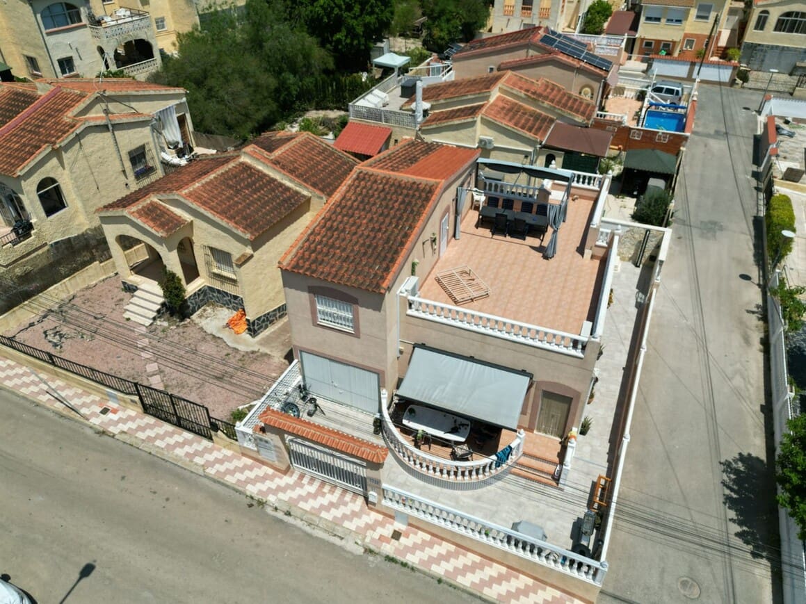 5 soverom Villa til salgs i San Fulgencio med svømmebasseng garasje - € 338 000 (Ref: 10172576)