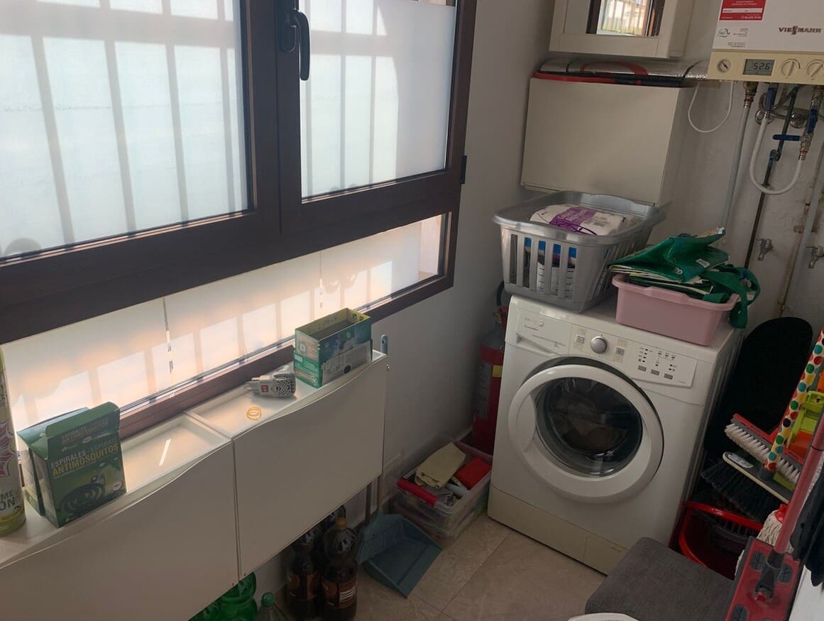 4 chambre Villa/Maison à vendre à Orihuela Costa avec piscine garage - 750 000 € (Ref: 10172577)