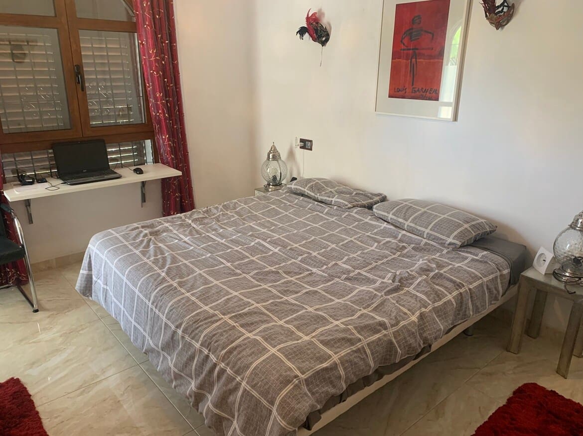 4 chambre Villa/Maison à vendre à Orihuela Costa avec piscine garage - 750 000 € (Ref: 10172577)