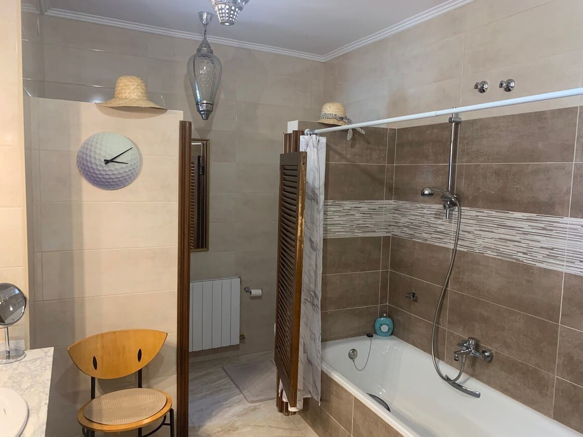 4 chambre Villa/Maison à vendre à Orihuela Costa avec piscine garage - 750 000 € (Ref: 10172577)