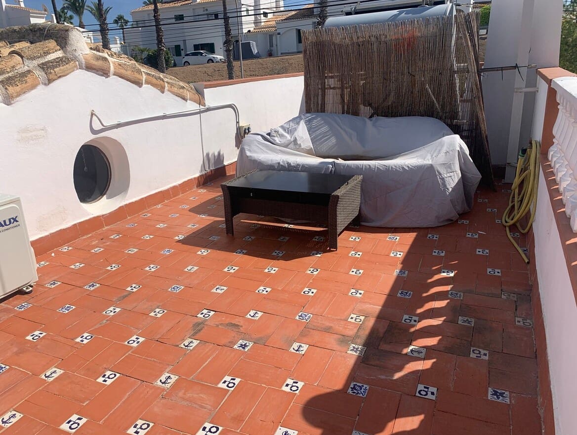 4 chambre Villa/Maison à vendre à Orihuela Costa avec piscine garage - 750 000 € (Ref: 10172577)