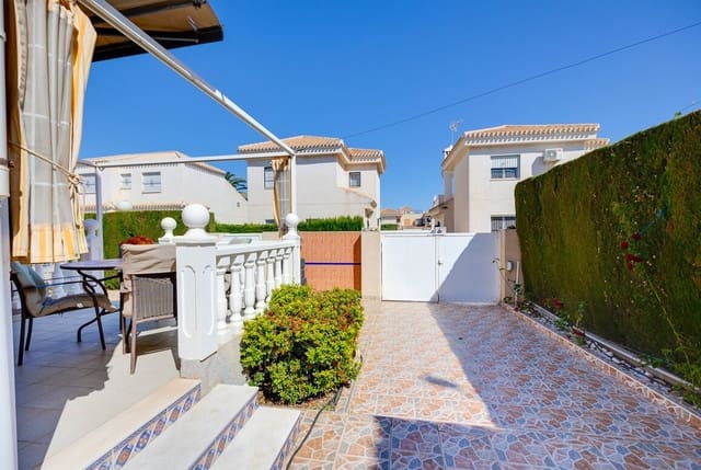3 soverom Villa til salgs i La Zenia, Orihuela med svømmebasseng garasje - € 389 000 (Ref: 10172579)