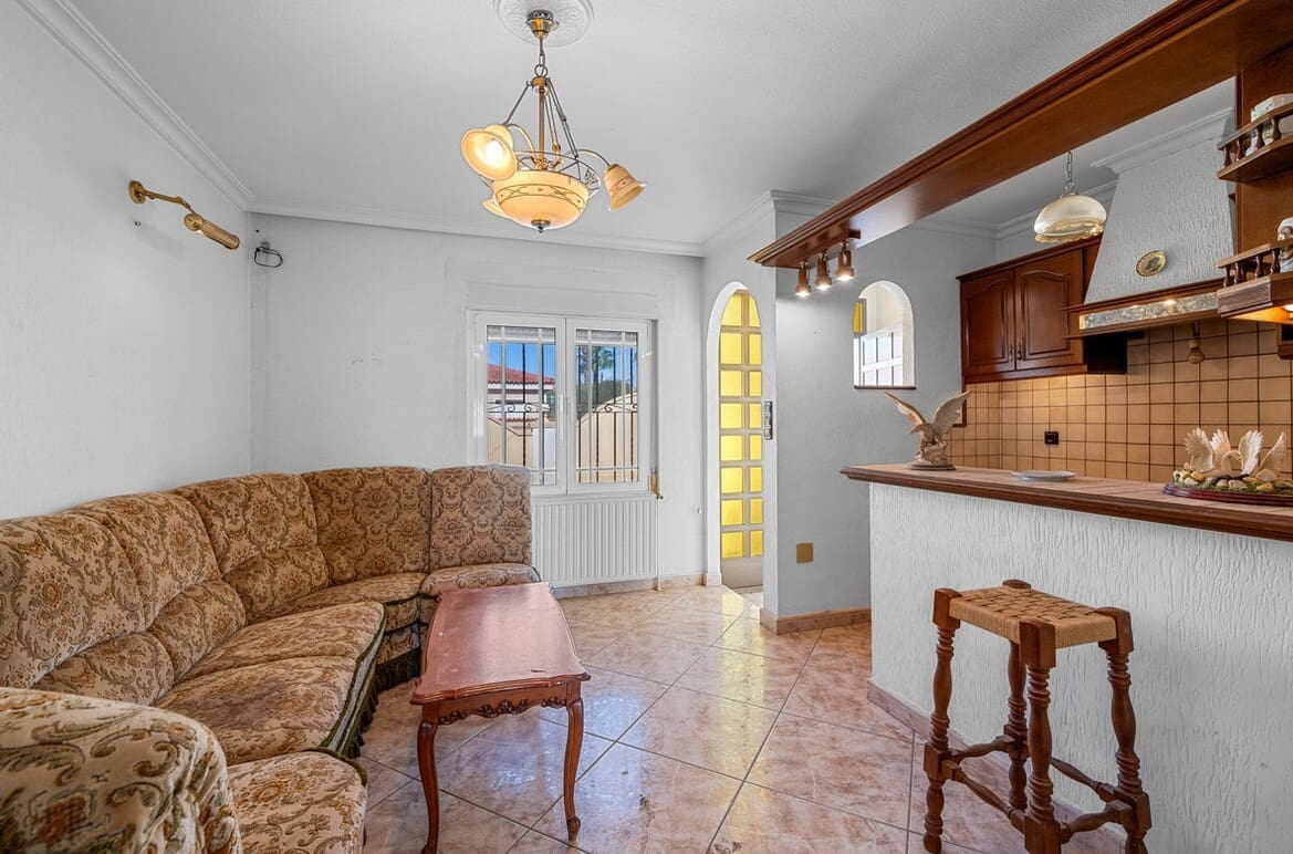 Casa de 7 habitaciones en Rojales en venta con piscina garaje - 649.000 € (Ref: 10172580)
