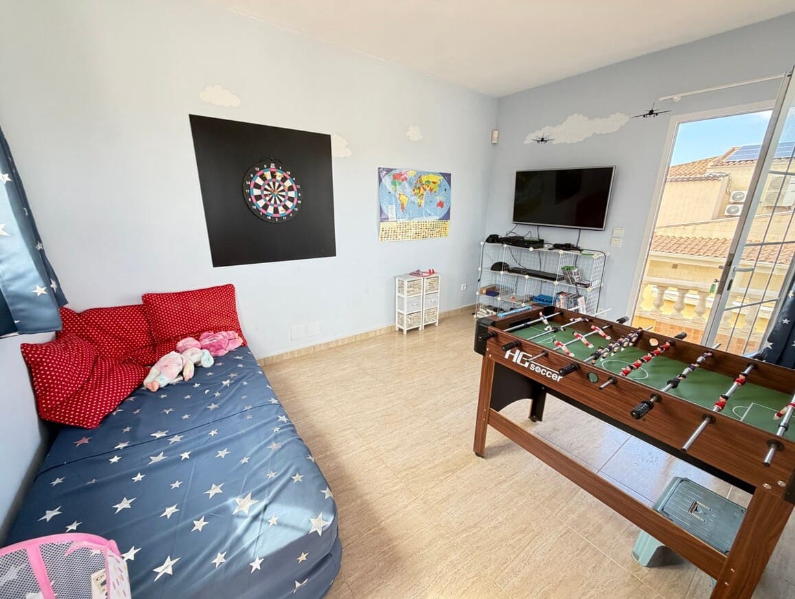 4 chambre Villa/Maison à vendre à Cabo Roig avec piscine garage - 749 000 € (Ref: 10172581)