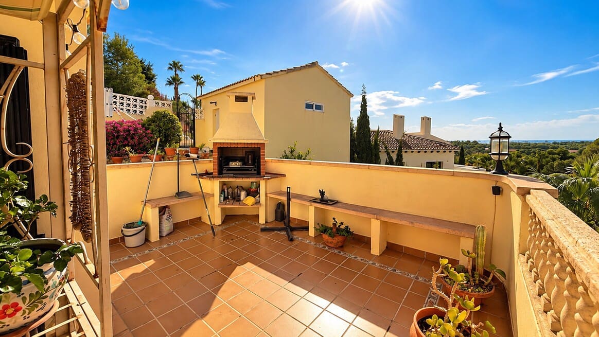 5 Zimmer Villa zu verkaufen in Las Ramblas Golf mit Pool Garage - 635.000 € (Ref: 10172582)